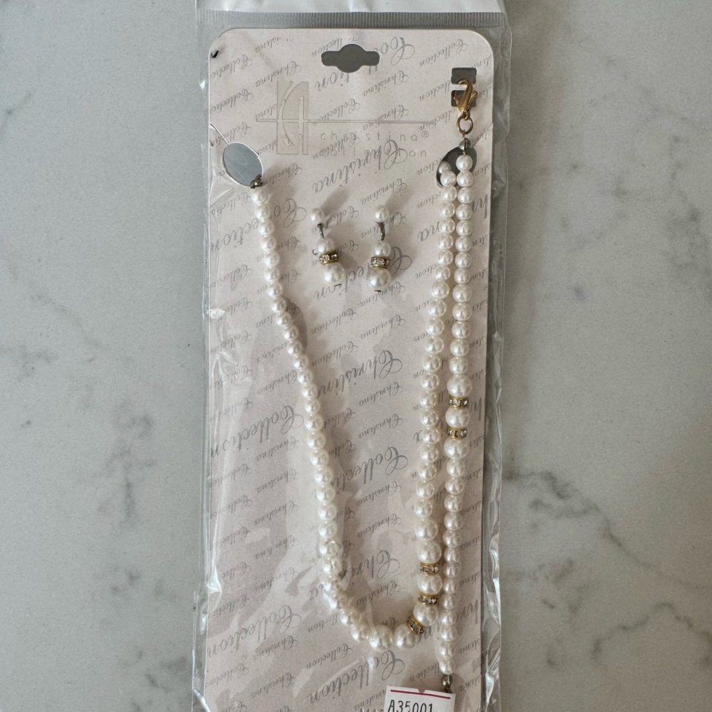 Pearl earring/bracelet/necklace set
